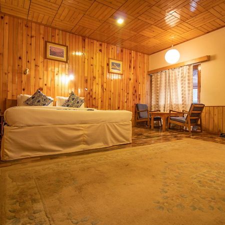 מנאלי Hotel Negi'S Mayflower A Heritage Since 1965 מראה חיצוני תמונה