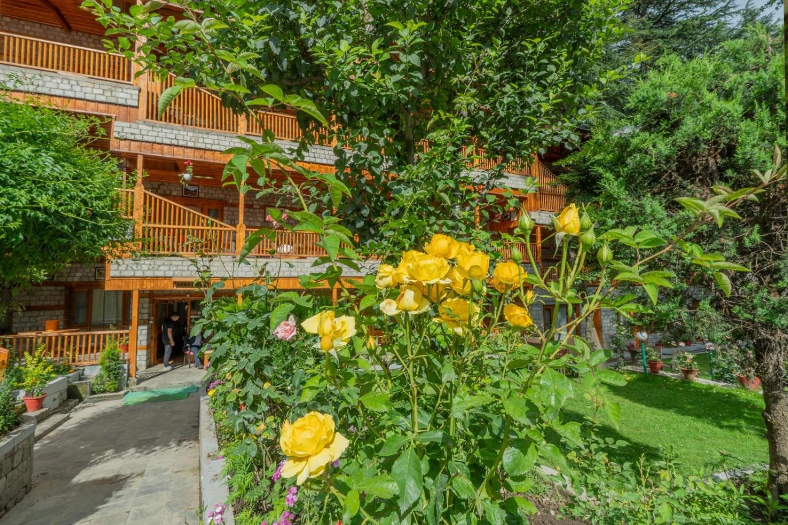 מנאלי Hotel Negi'S Mayflower A Heritage Since 1965 מראה חיצוני תמונה